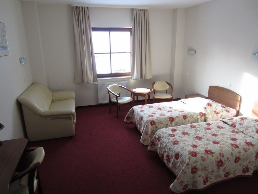 קריניצה זדרוי Hotel Jaworzyna Krynicka מראה חיצוני תמונה