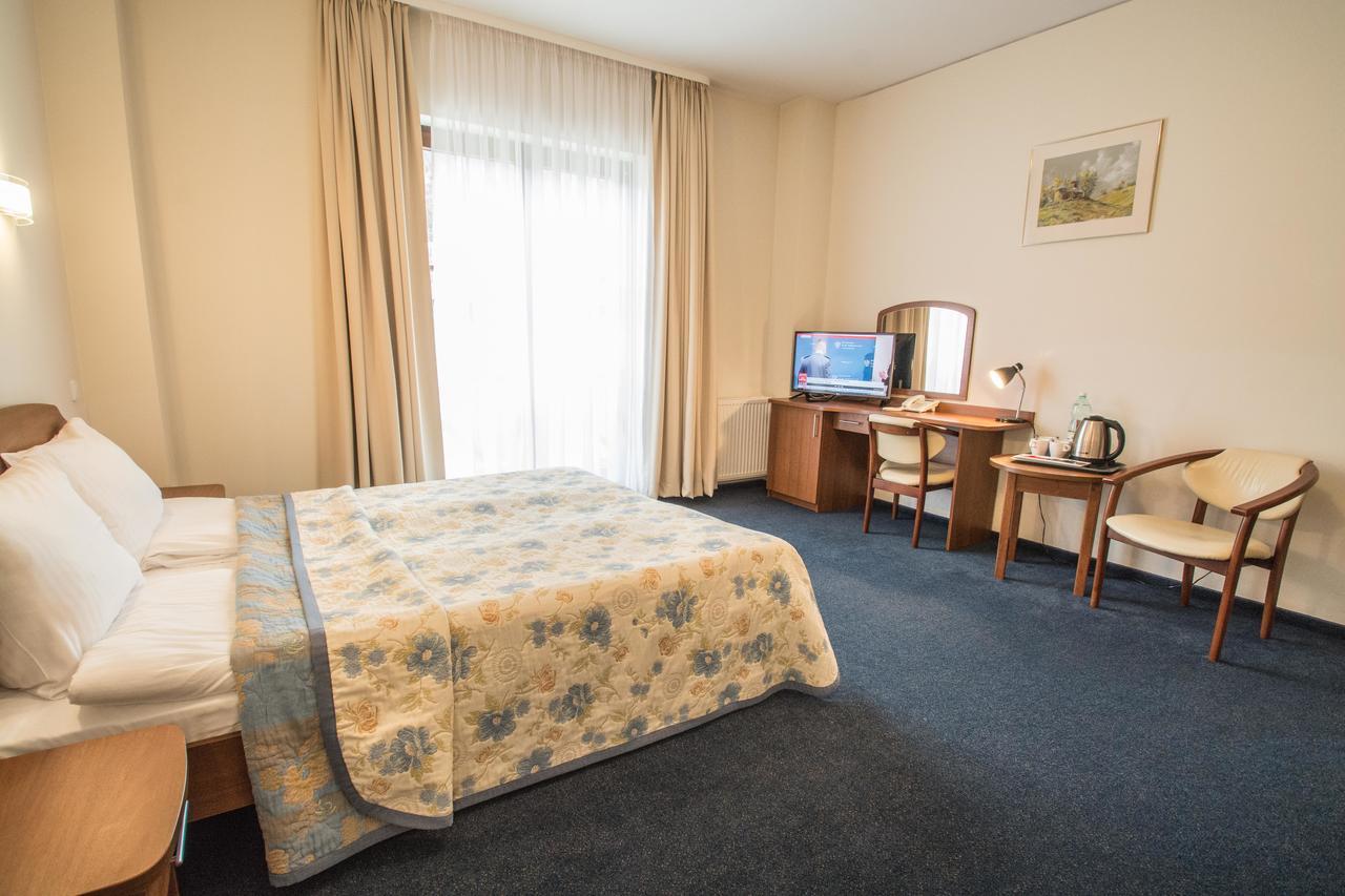 קריניצה זדרוי Hotel Jaworzyna Krynicka מראה חיצוני תמונה