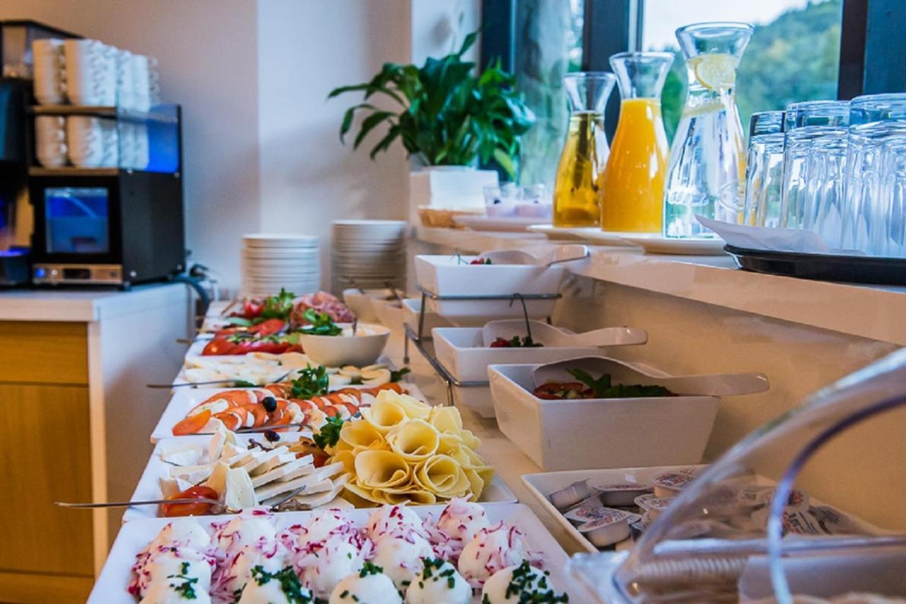 קריניצה זדרוי Hotel Jaworzyna Krynicka מראה חיצוני תמונה
